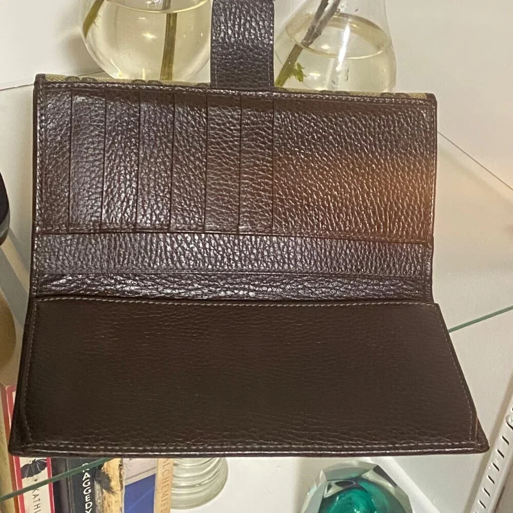 Gucci GG Coated Canvas Leather Continental Bifold Wallet in Tan Brown with Chain
